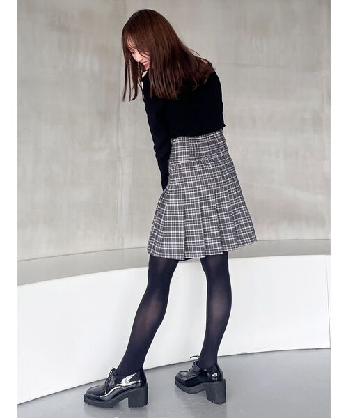 MERCURYDUO（マーキュリーデュオ）の「レースアップスリーブニット（ニット/セーター・レディース・チャコールグレー/ブラック/レッド/アイボリー・FREE）」の12枚目の写真