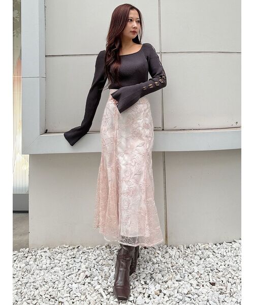 MERCURYDUO（マーキュリーデュオ）の「レースアップスリーブニット（ニット/セーター・レディース・チャコールグレー/ブラック/レッド/アイボリー・FREE）」の17枚目の写真