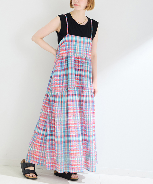 B.C STOCK（ベーセーストック）の「ハンドドロープリントキャミワンピース（ワンピース・レディース・ブルー/ブラック系その他/ピンク/ブラック・FREE）」の4枚目の写真