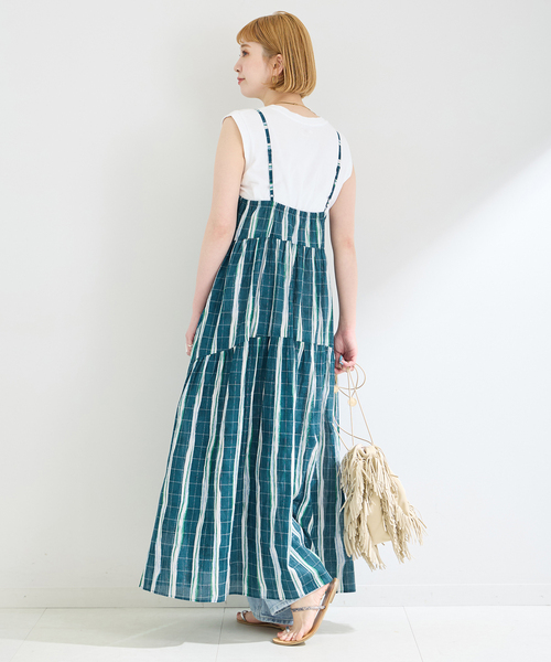 B.C STOCK（ベーセーストック）の「ハンドドロープリントキャミワンピース（ワンピース・レディース・ブルー/ブラック系その他/ピンク/ブラック・FREE）」の3枚目の写真