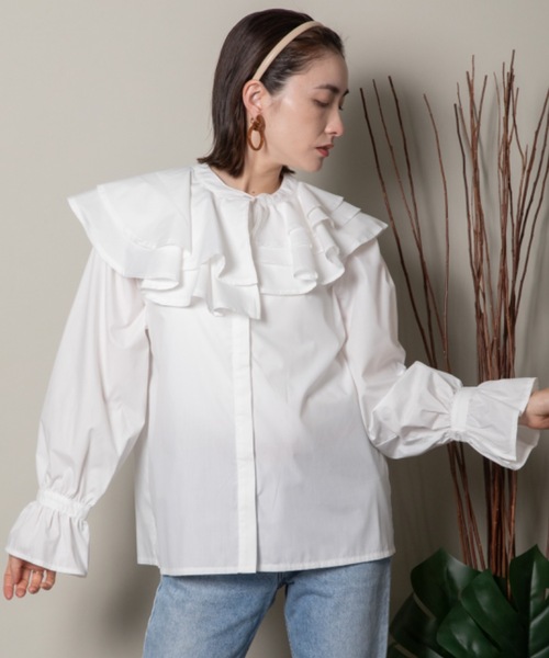 MHBG TOKYO（エムエイチビージートーキョー）の「ラッフルフリルシャツ（シャツ/ブラウス・レディース・サックスブルー/アイボリー・FREE）」の9枚目の写真