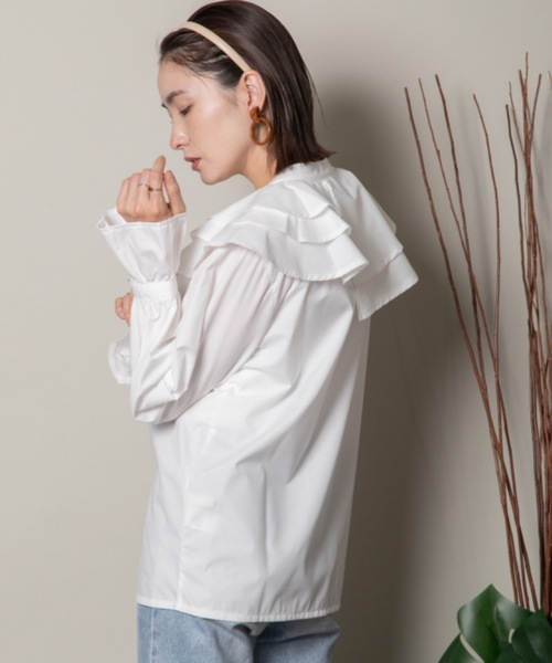MHBG TOKYO（エムエイチビージートーキョー）の「ラッフルフリルシャツ（シャツ/ブラウス・レディース・サックスブルー/アイボリー・FREE）」の8枚目の写真