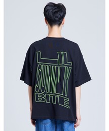 《Little Sunny Bite》big logo big tee