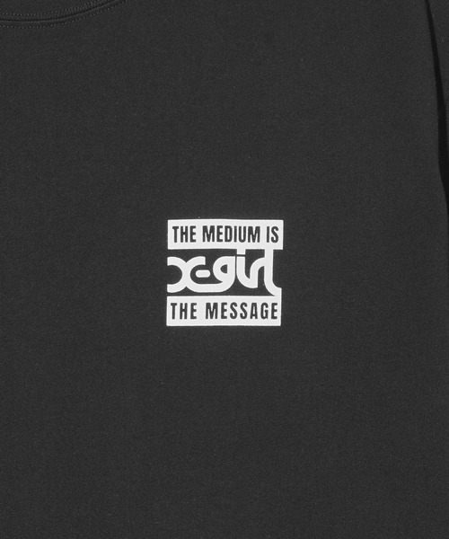 X-girl（エックスガール）の「2 BOX MILLS LOGO S/S TEE（Tシャツ/カットソー・レディース・ブラック/オリーブ/ホワイト・S/M/L/XL）」の16枚目の写真