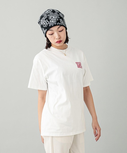 X-girl（エックスガール）の「2 BOX MILLS LOGO S/S TEE（Tシャツ/カットソー・レディース・ブラック/オリーブ/ホワイト・S/M/L/XL）」の6枚目の写真