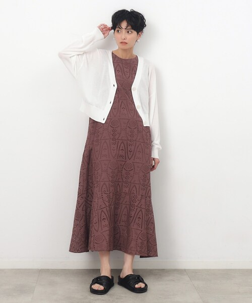 OPAQUE.CLIP(オペークドットクリップ)の「◆ゆるVネックシアーニットカーディガン【洗濯機洗い可/抗ピル】(カーディガン/ボレロ・レディース・ナチュラル/ブラック/ホワイト・38/40/42)」の16枚目の写真