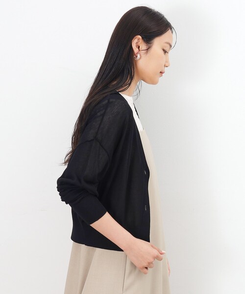 OPAQUE.CLIP(オペークドットクリップ)の「◆ゆるVネックシアーニットカーディガン【洗濯機洗い可/抗ピル】(カーディガン/ボレロ・レディース・ナチュラル/ブラック/ホワイト・38/40/42)」の19枚目の写真