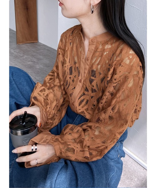 reca（レカ）の「レースバンドカラーシャツ（シャツ/ブラウス・レディース・オフホワイト/オレンジ/ブラック・FREE）」の3枚目の写真