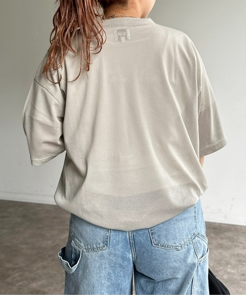 CPCM(シーピーシーエム)の「メッシュスピンドルT(Tシャツ/カットソー・レディース・チャコールグレー/ブラック/グレイッシュベージュ/ネイビー・SMALL/MEDIUM/LARGE)」の17枚目の写真