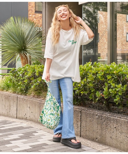 anap mimpi(アナップミンピ)の「メッセージ ワンポイント刺繍 コットン ビッグTシャツ(Tシャツ/カットソー・レディース・ネイビー/ホワイト/グリーン・FREE)」の8枚目の写真