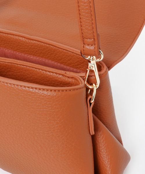 URBAN RESEARCH DOORS(アーバンリサーチドアーズ)の「センターステッチミニバッグ(ショルダーバッグ・レディース・ブラック/ベージュ系その他/オレンジ・ONE)」の17枚目の写真