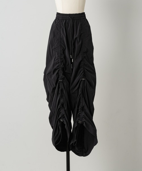 Happy John（ハッピージョン）の「drawstring gather wide pants/ドロストギャザーワイドパンツ（その他パンツ・レディース・シルバー/ブラック・SMALL/MEDIUM）」の6枚目の写真