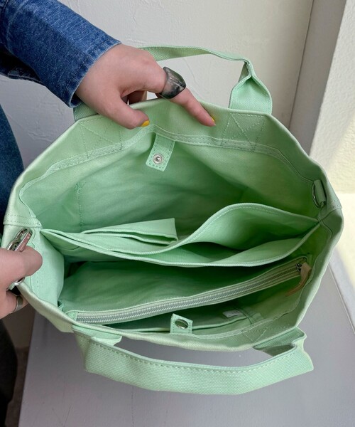 fredy emue（フレディエミュ）の「モールスキンキャンバスポーチ付トートバック（トートバッグ・レディース・ブラック/ミント・FREE）」の5枚目の写真