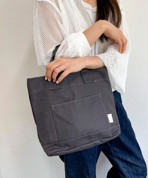 fredy emue（フレディエミュ）の「モールスキンキャンバスポーチ付トートバック（トートバッグ・レディース・ブラック/ミント・FREE）」の7枚目の写真