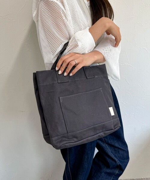 fredy emue（フレディエミュ）の「モールスキンキャンバスポーチ付トートバック（トートバッグ・レディース・ブラック/ミント・FREE）」の8枚目の写真