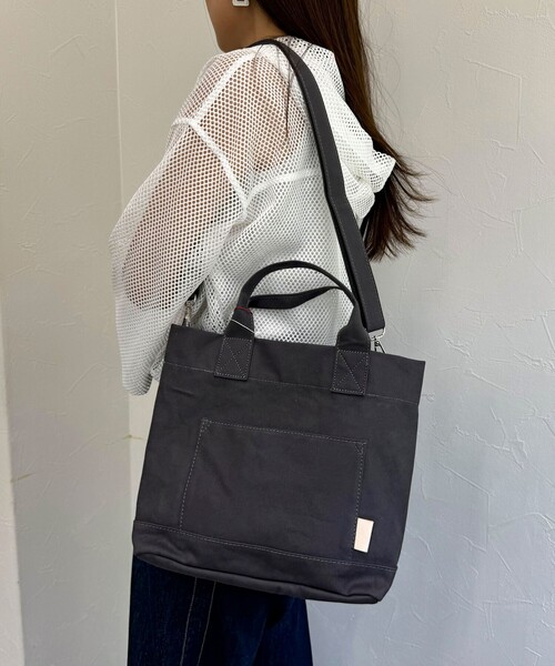 fredy emue（フレディエミュ）の「モールスキンキャンバスポーチ付トートバック（トートバッグ・レディース・ブラック/ミント・FREE）」の15枚目の写真