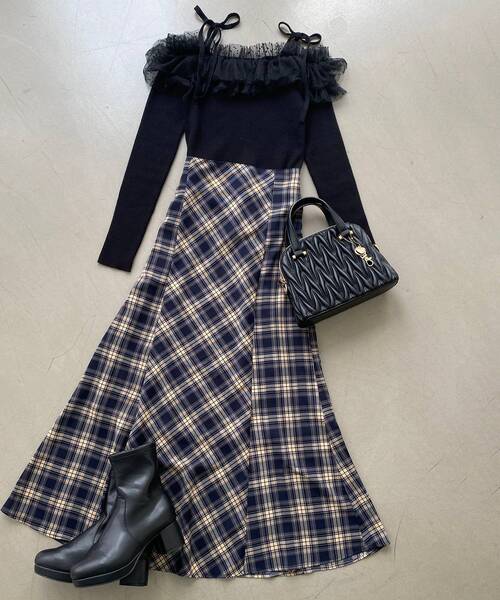 MAJESTIC LEGON（マジェスティックレゴン）の「チェックマーメイドスカート（スカート・レディース・グリーン系その他/ブラウン系その他2/ベージュ系その他2/ブルー系その他4・MEDIUM）」の8枚目の写真