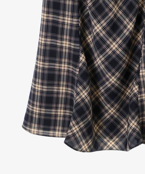 MAJESTIC LEGON（マジェスティックレゴン）の「チェックマーメイドスカート（スカート・レディース・グリーン系その他/ブラウン系その他2/ベージュ系その他2/ブルー系その他4・MEDIUM）」の17枚目の写真