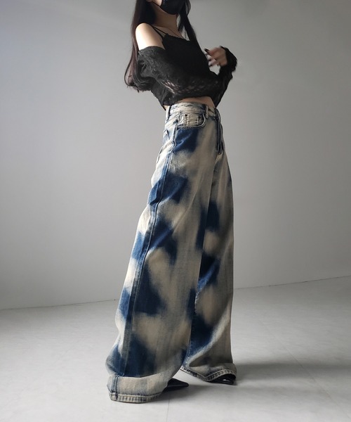 me+em select(ミームセレクト)の「※※【 2color / 4size 】サイドオーバーダイヴィンテージブリーチワイドデニム / side overdyed vintage bleached wide denim(デニムパンツ・レディース・ブラック/ブルー・SMALL/MEDIUM/LARGE/X-LARGE)」の11枚目の写真