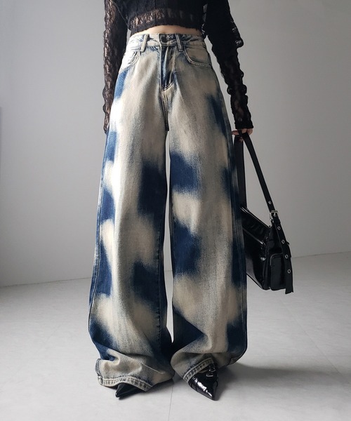 me+em select(ミームセレクト)の「※※【 2color / 4size 】サイドオーバーダイヴィンテージブリーチワイドデニム / side overdyed vintage bleached wide denim(デニムパンツ・レディース・ブラック/ブルー・SMALL/MEDIUM/LARGE/X-LARGE)」の3枚目の写真