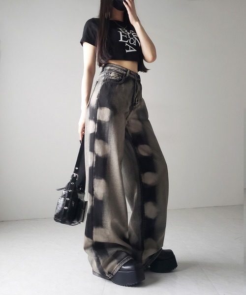 me+em select(ミームセレクト)の「※※【 2color / 4size 】サイドオーバーダイヴィンテージブリーチワイドデニム / side overdyed vintage bleached wide denim(デニムパンツ・レディース・ブラック/ブルー・SMALL/MEDIUM/LARGE/X-LARGE)」の14枚目の写真