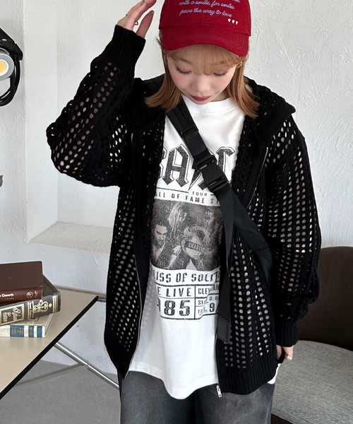 apres jour mignon(アプレジュールミニョン)の「【apresjour mignon SOIE】ユニセックスメッシュニットパーカー【ZOZOTOWN限定アイテム】(パーカー・レディース・ブラック/オレンジ/グレイッシュベージュ・MEDIUM/X-LARGE)」の11枚目の写真
