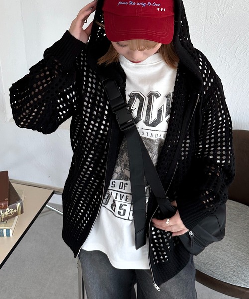 apres jour mignon(アプレジュールミニョン)の「【apresjour mignon SOIE】ユニセックスメッシュニットパーカー【ZOZOTOWN限定アイテム】(パーカー・レディース・ブラック/オレンジ/グレイッシュベージュ・MEDIUM/X-LARGE)」の12枚目の写真