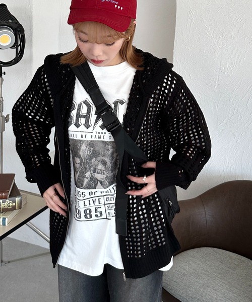 apres jour mignon(アプレジュールミニョン)の「【apresjour mignon SOIE】ユニセックスメッシュニットパーカー【ZOZOTOWN限定アイテム】(パーカー・レディース・ブラック/オレンジ/グレイッシュベージュ・MEDIUM/X-LARGE)」の4枚目の写真
