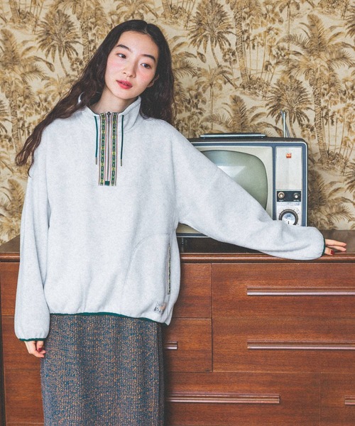 niko and...（ニコアンド）の「チロリアンフリースプルオーバー（その他トップス・レディース・パープル/ベージュ/ネイビー/ライトグレー・MEDIUM/LARGE）」の2枚目の写真