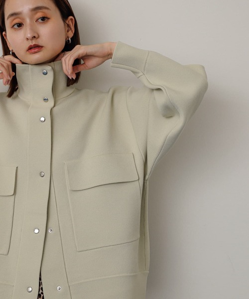 SENSE OF PLACE by URBAN RESEARCH(センスオブプレイスバイアーバンリサーチ)の「スタンドカラーニットブルゾン(ブルゾン・レディース・アイボリー/カーキ/ブラック・ONE)」の10枚目の写真