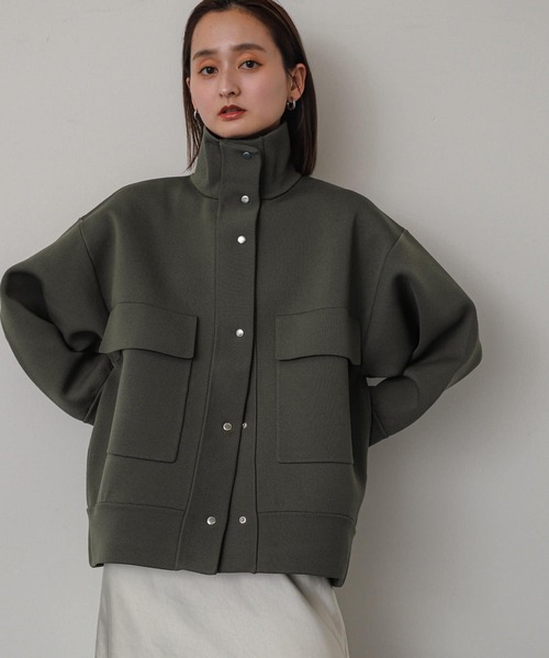 SENSE OF PLACE by URBAN RESEARCH(センスオブプレイスバイアーバンリサーチ)の「スタンドカラーニットブルゾン(ブルゾン・レディース・アイボリー/カーキ/ブラック・ONE)」の14枚目の写真