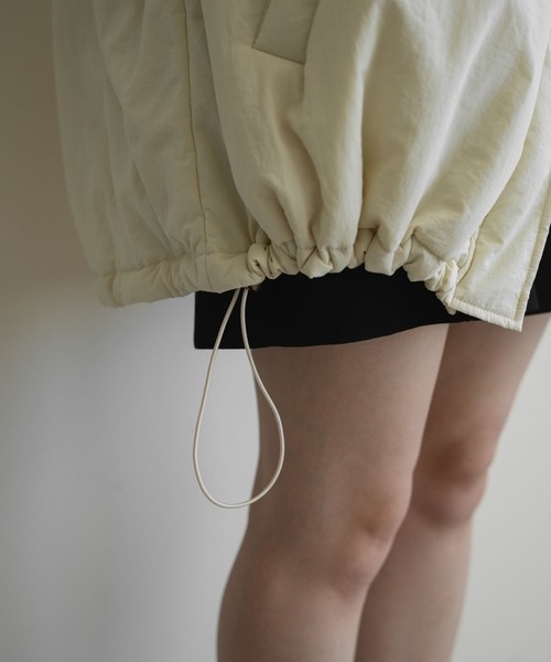 raffime（ラフィミー）の「スタンドネックドロストブルゾン（ブルゾン・レディース・アイボリー/ブラック/ライトベージュ・フリー）」の5枚目の写真