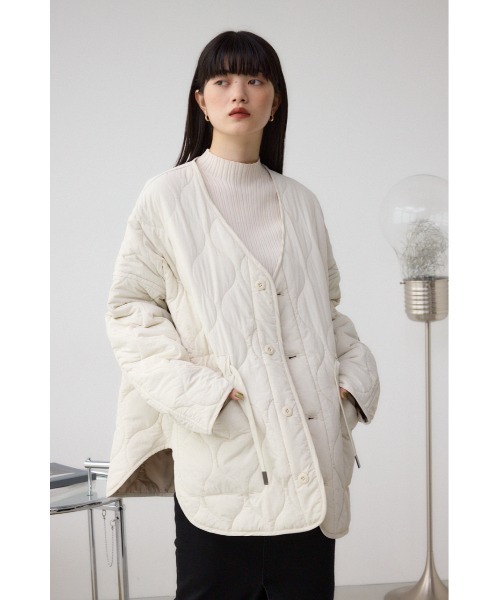 AZUL by moussy(アズールバイマウジー)の「キルティングウエストドローブルゾン(ブルゾン・レディース・チャコールグレー/ブラック/アイボリー・SMALL/MEDIUM)」の5枚目の写真