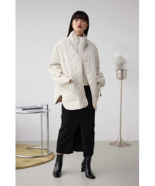 AZUL by moussy(アズールバイマウジー)の「キルティングウエストドローブルゾン(ブルゾン・レディース・チャコールグレー/ブラック/アイボリー・SMALL/MEDIUM)」の7枚目の写真