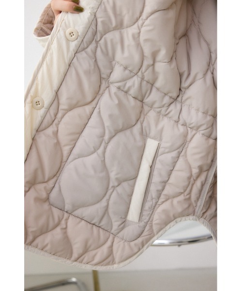AZUL by moussy(アズールバイマウジー)の「キルティングウエストドローブルゾン(ブルゾン・レディース・チャコールグレー/ブラック/アイボリー・SMALL/MEDIUM)」の14枚目の写真