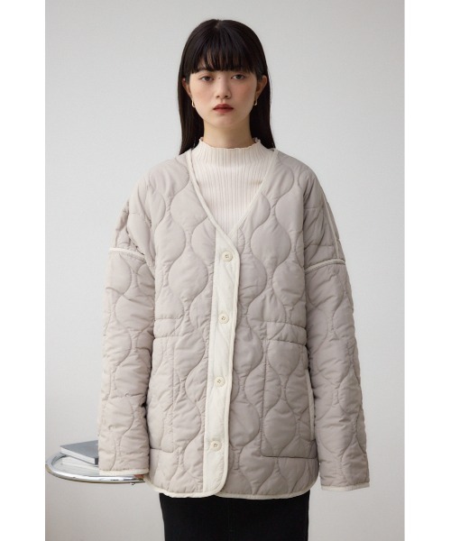 AZUL by moussy(アズールバイマウジー)の「キルティングウエストドローブルゾン(ブルゾン・レディース・チャコールグレー/ブラック/アイボリー・SMALL/MEDIUM)」の17枚目の写真
