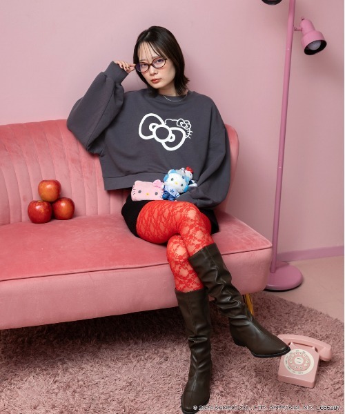 【HELLO KITTY】スウェットプルオーバー HELLO KITTY】スウェットプルオーバー(カットソー＆Tシャツ
