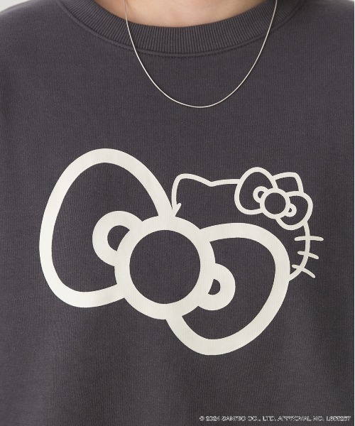 sanrio(サンリオ)の「【HELLO KITTY】リボンデザインショートプルオーバー(スウェット・レディース・オートミール/アイボリー/チャコール・FREE)」の14枚目の写真
