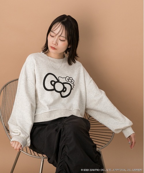 【HELLO KITTY】スウェットプルオーバー HELLO KITTY】スウェットプルオーバー(カットソー＆Tシャツ