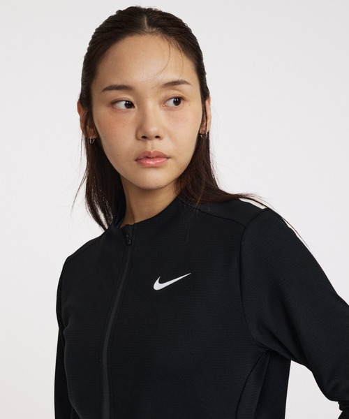 NIKE(ナイキ)の「ナイキ Dri-FIT UV アドバンテージ ウィメンズ フルジップ ゴルフトップ / Nike Dri-FIT UV Advantage Women's Full-Zip Golf Top DX1490-010 Black(ジャージ・レディース・ブラック・2XL/L/M/S/XL/XS)」の6枚目の写真