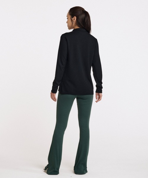 NIKE(ナイキ)の「ナイキ Dri-FIT UV アドバンテージ ウィメンズ フルジップ ゴルフトップ / Nike Dri-FIT UV Advantage Women's Full-Zip Golf Top DX1490-010 Black(ジャージ・レディース・ブラック・2XL/L/M/S/XL/XS)」の4枚目の写真