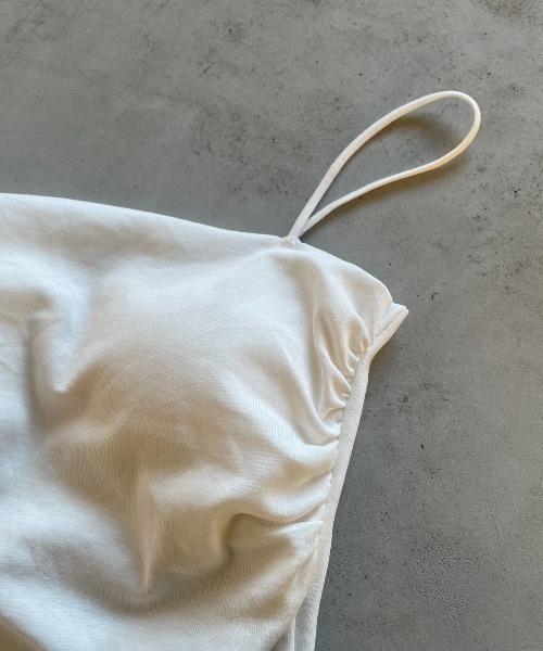 AIC.（エーアイシー）の「【再入荷】パッド付きサイドギャザーブラトップ（キャミソール・レディース・ブラック/オフホワイト・FREE）」の4枚目の写真