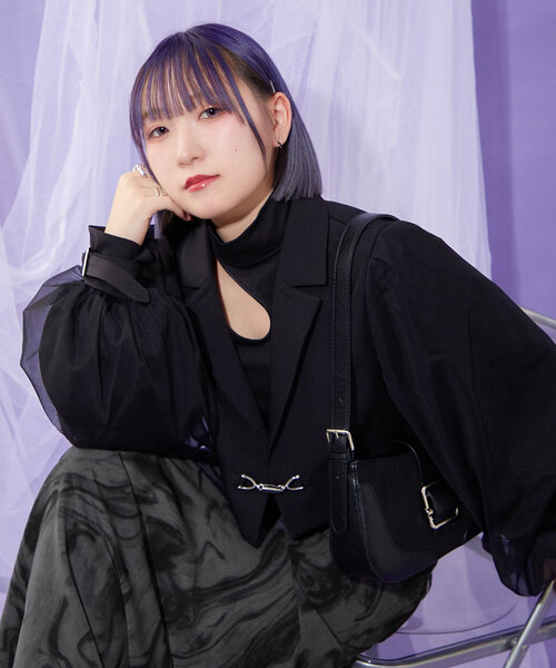 Mavie..7（メヴィセットゥ）の「【Mavie..7】デコルテ魅せTOPS（Tシャツ/カットソー・レディース・ブラック・FREE）」の2枚目の写真