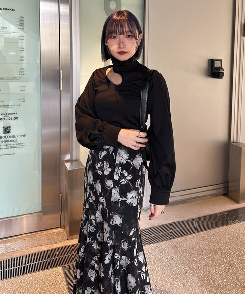 Mavie..7（メヴィセットゥ）の「【Mavie..7】デコルテ魅せTOPS（Tシャツ/カットソー・レディース・ブラック・FREE）」の9枚目の写真