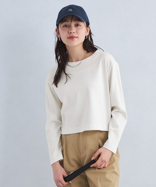 green label relaxing(グリーンレーベルリラクシング)の「コンパクト クロップド プルオーバー カットソー(Tシャツ/カットソー・レディース・オフホワイト/ダークグレー/その他2/その他3・FREE)」の2枚目の写真