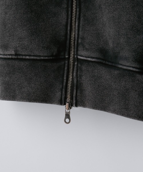 Ruelle(ルーエル)の「【Ruelle】Pigment-DyedCropped Sweat Hoodie / ピグメント加工クロップド丈スウェットパーカー(パーカー・メンズ・ブラック/アッシュグレー・L/M/S)」の12枚目の写真