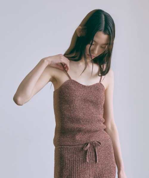 EN NEUME(エンノイム)の「【Set Up】Melange Knit Bustier(キャミソール・レディース・ブラウン/レッド・FREE)」の1枚目の写真