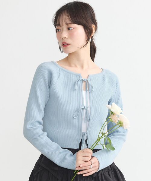 earth music&ecology(アースミュージックアンドエコロジー)の「フロントリボンリブニットカーディガン(カーディガン/ボレロ・レディース・ブラック/ブルー系その他7/アイボリー・FREE)」の4枚目の写真