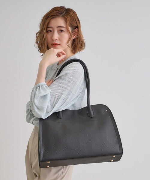 grove(グローブ)の「【A4】【トレンドのボストン型】ラウンド機能トート(トートバッグ・レディース・ナチュラル/ブラック・00)」の3枚目の写真