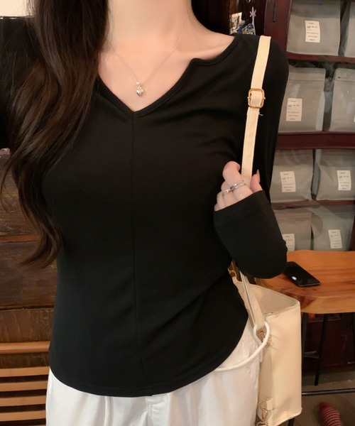 2ly2(トゥーリートゥー)の「着回し力抜群♪ベーシックデザイン長袖カットソー(Tシャツ/カットソー・レディース・グレー/ブラック・FREE)」の3枚目の写真